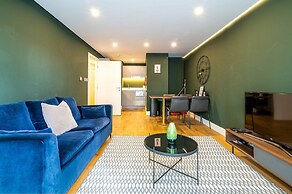 Trendy Kings Cross Flat