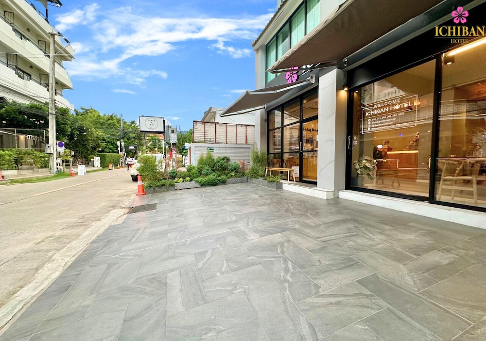 Ichiban Nimman Hotel