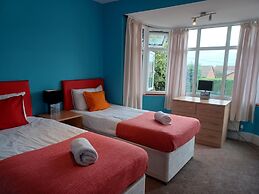 Crawley Green House - Huku Kwetu