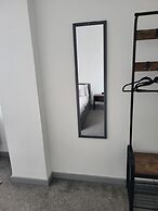 HU1 Hull City Centre Modern Apartment H9