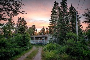 Sea Breeze Cottages And Motel