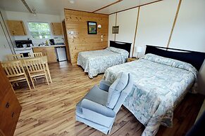 Sea Breeze Cottages And Motel