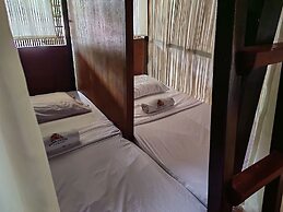 Hang Loose Hostel