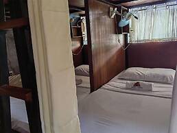 Hang Loose Hostel