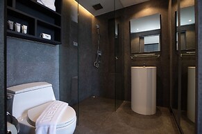 Tropical Sea View Suite B608 at Citygate