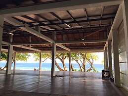 Kamadhoo Inn
