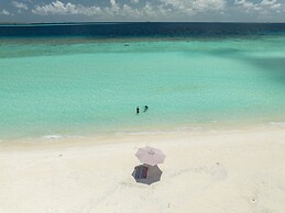 Kamadhoo Inn