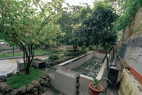 Summit Bougainvillea Tea Resort