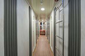 Tarsu Yacht Hotel