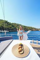 Tarsu Yacht Hotel