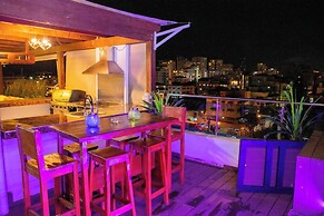 8BR Penthouse Jacuzzi, Pool Table & Terrace