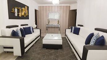 8BR Penthouse Jacuzzi, Pool Table & Terrace