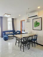 Amy Apartment Hue