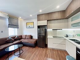Amy Apartment Hue