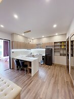 Amy Apartment Hue