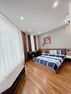 Amy Apartment Hue