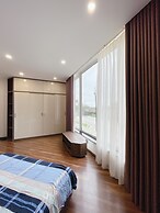 Amy Apartment Hue