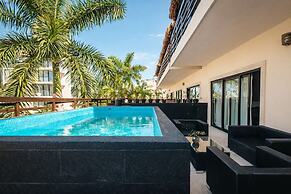 Aldea Thai Oceanview Penthouses