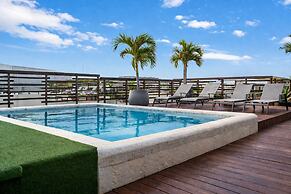 Aldea Thai Oceanview Penthouses