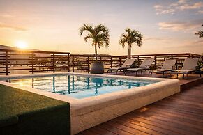 Aldea Thai Oceanview Penthouses