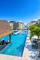 Aldea Thai Oceanview Penthouses