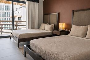 Aldea Thai Oceanview Penthouses
