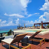 Aldea Thai Oceanview Penthouses