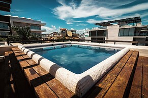 Aldea Thai Oceanview Penthouses