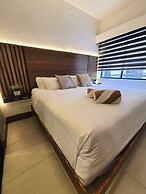 Aldea Thai Oceanview Penthouses