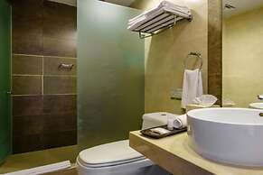 Aldea Thai Oceanview Penthouses