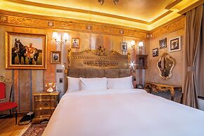 Bey House Royal Hotel