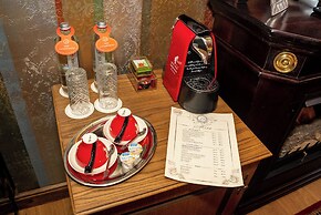 Bey House Royal Hotel