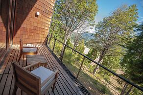 Uman Lodge
