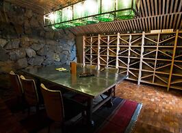 Uman Lodge