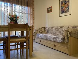 Spacious Apartment for Six-beahost