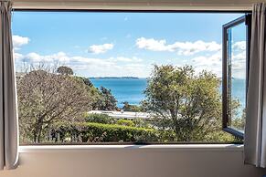 Enclosure Bay Views