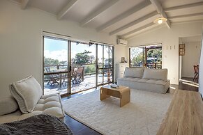 Enclosure Bay Views