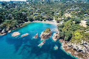 Enclosure Bay Views