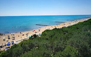 Spacious Flat Near the Beach