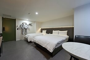 Hotel Chloe