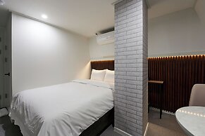 Hotel Chloe