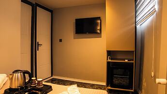 Ck Palace Hotel