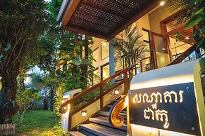 DACO Hotel