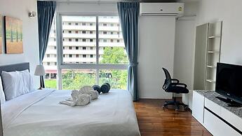 6-18 - 3 Bdr Spacious Penthouse With Shared Pool