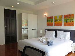 6-18 - 3 Bdr Spacious Penthouse With Shared Pool