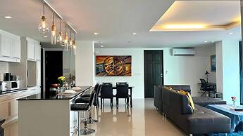 6-18 - 3 Bdr Spacious Penthouse With Shared Pool