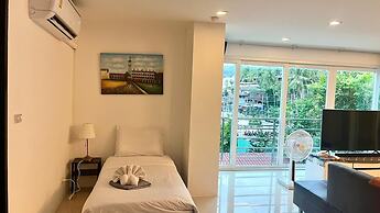 6-18 - 3 Bdr Spacious Penthouse With Shared Pool