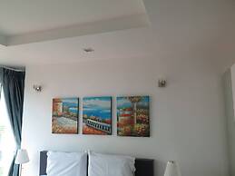6-18 - 3 Bdr Spacious Penthouse With Shared Pool