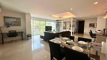 6-18 - 3 Bdr Spacious Penthouse With Shared Pool