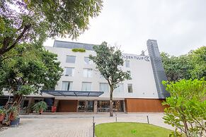 Golden Tulip Bhopal